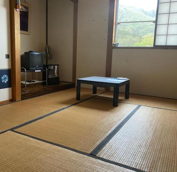 اتاق استاندارد با سرویس بهداشتی مشترک, Guest House Shiroikiseki