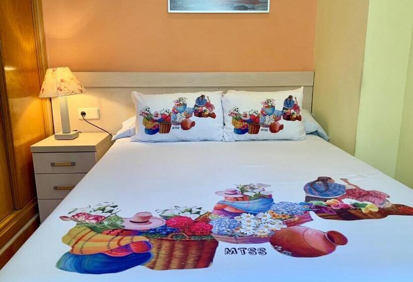اتاق استاندارد یک نفره, Luz Madrid Rooms