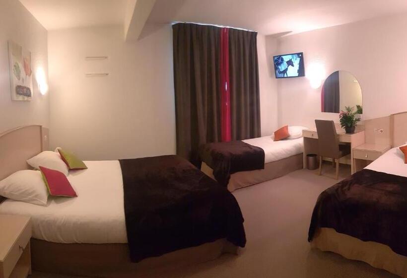 اتاق استاندارد چهار تخته, Hôtel Le Kolibri