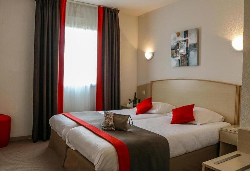 اتاق یک تخته با چشم‌انداز باغ, Hôtel Le Kolibri