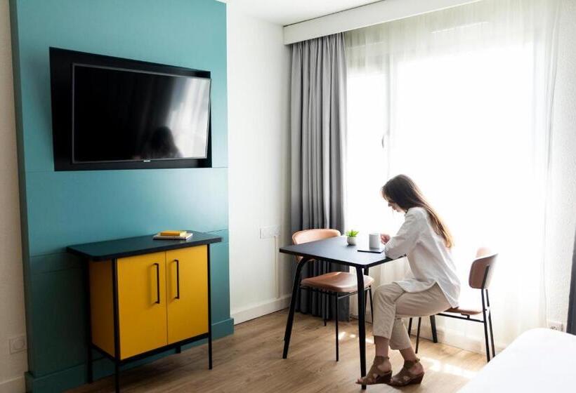 스탠다드 스튜디오, Aparthotel Adagio Annecy Centre