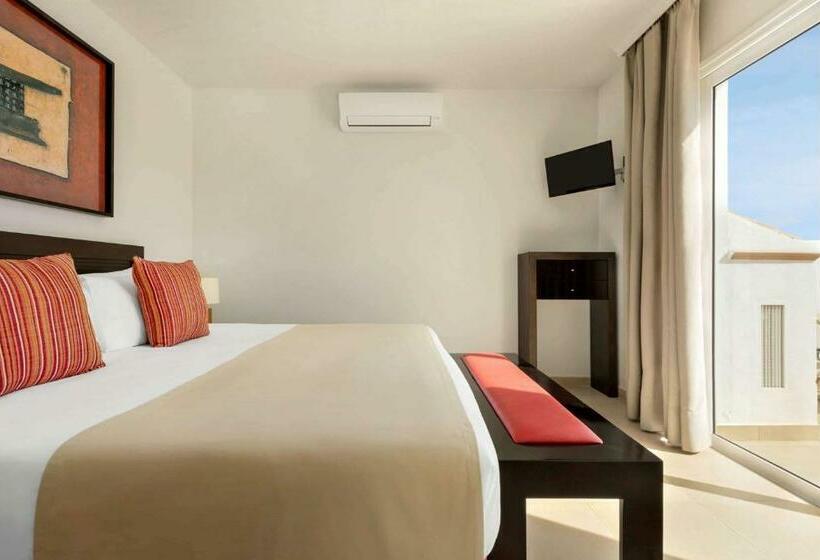 Вилла 3 Спальни, Wyndham Residences Golf Del Sur