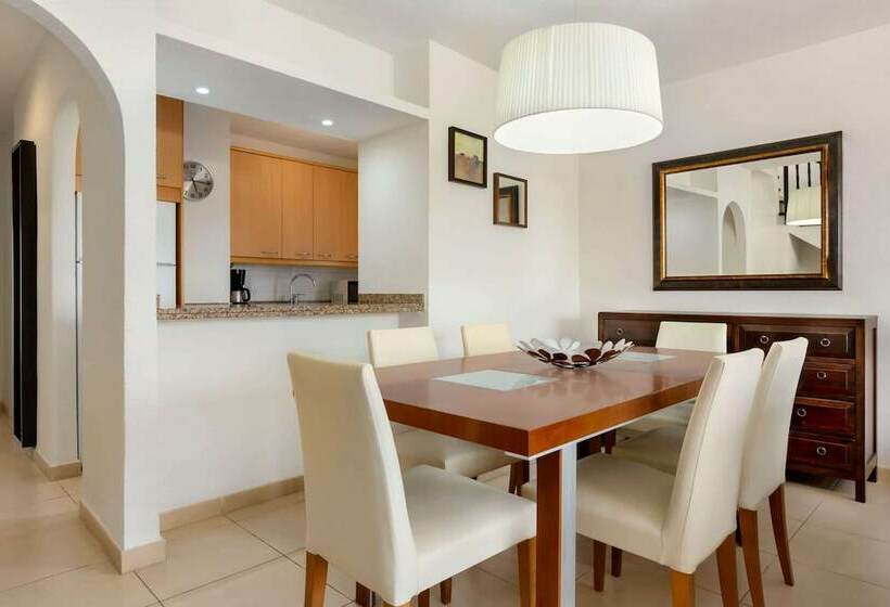 Вилла 3 Спальни, Wyndham Residences Golf Del Sur