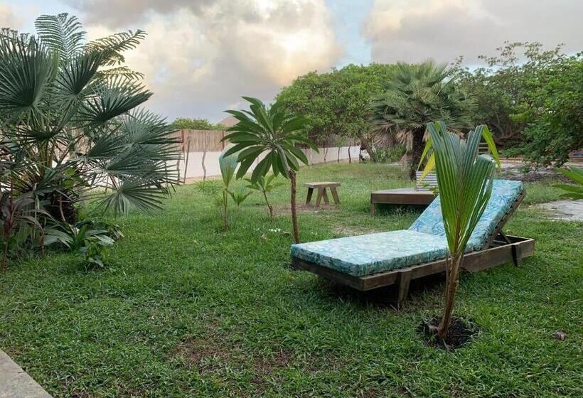 Quarto Triplo Deluxe, Vila Das águas