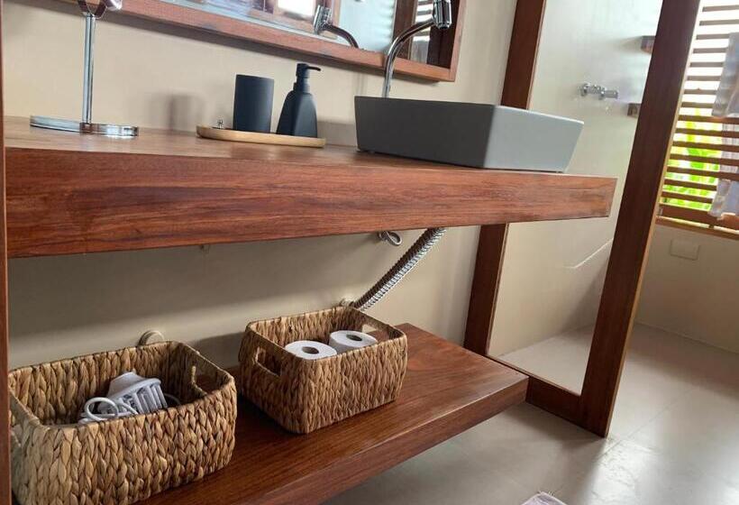 Suíte Deluxe Cama King, Vila Das águas