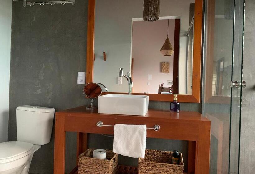 Quarto Triplo Deluxe, Vila Das águas