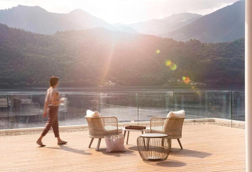 1 Bedroom Penthouse Apartment, Laqua By The Lake