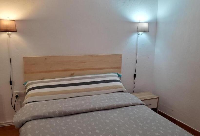 اتاق اکونومی, Hostal Martes Cáceres Plaza Mayor   Tercer Piso Sin Ascensor