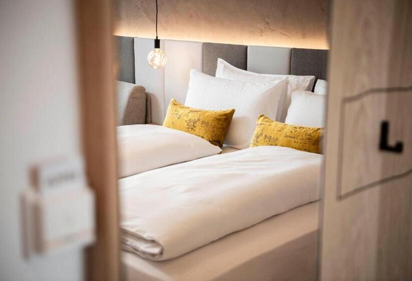 Номер Стандарт с Балконом, Pippos Mountain Lodge