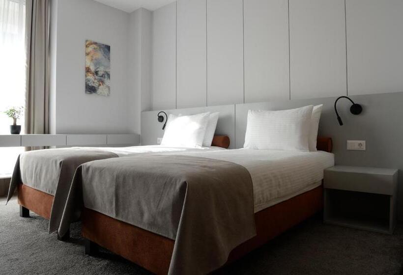 Номер Стандарт, Premier Hotel Miskolc