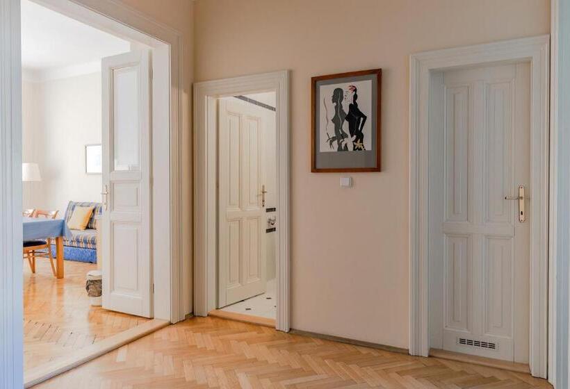 Apartamento Deluxe 1 Dormitório, Sibelius Apartments