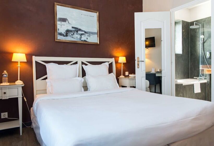 اتاق راحتی با چشم‌انداز دریا, Best Western Hotel De La Plage Saint Marc Sur Mer