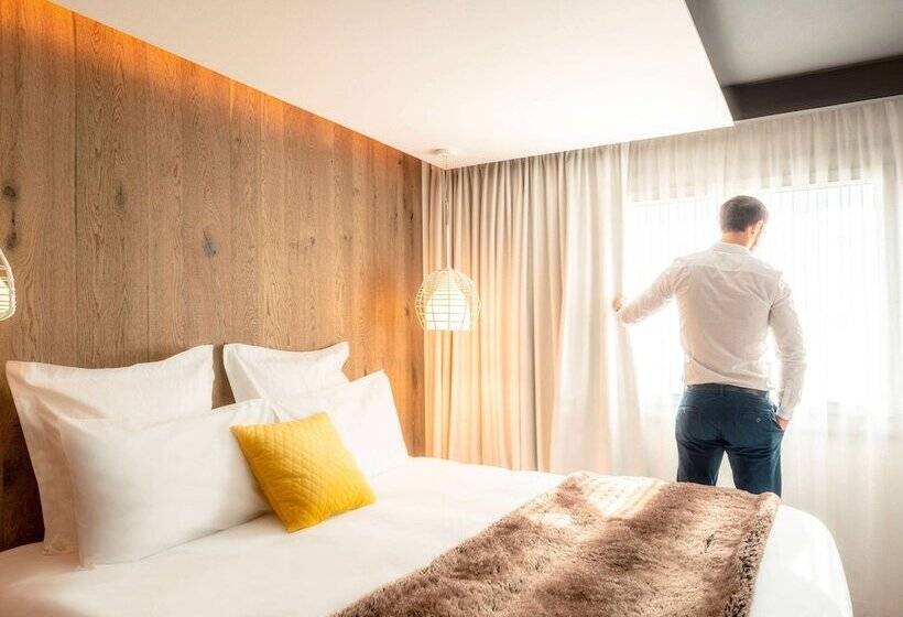 اتاق پرستیژ, Mercure Valence