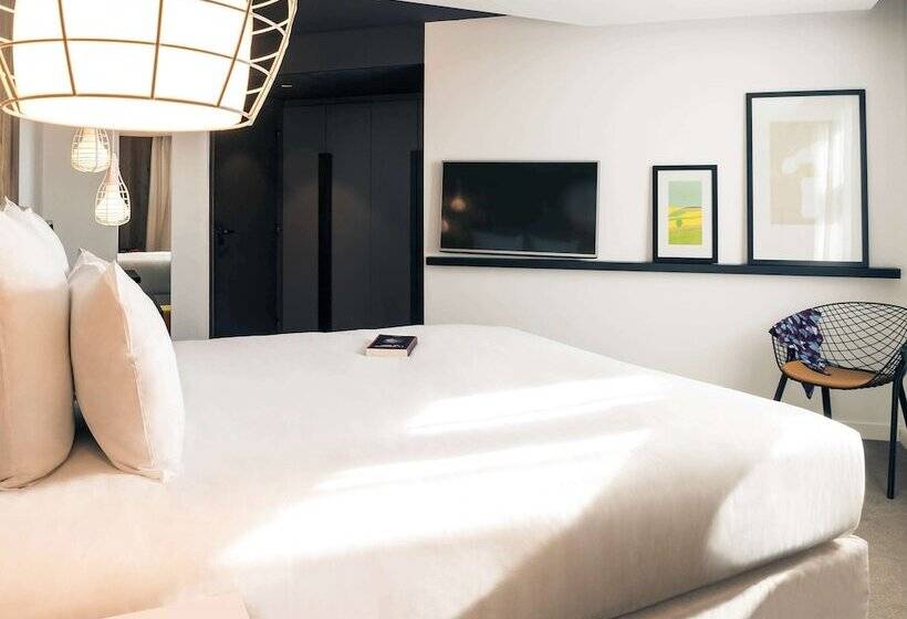اتاق پرستیژ, Mercure Valence