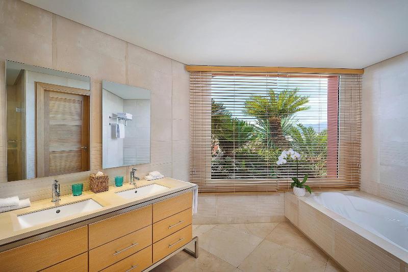 سوییت با چشم‌انداز دریا, The Ritzcarlton Tenerife, Abama