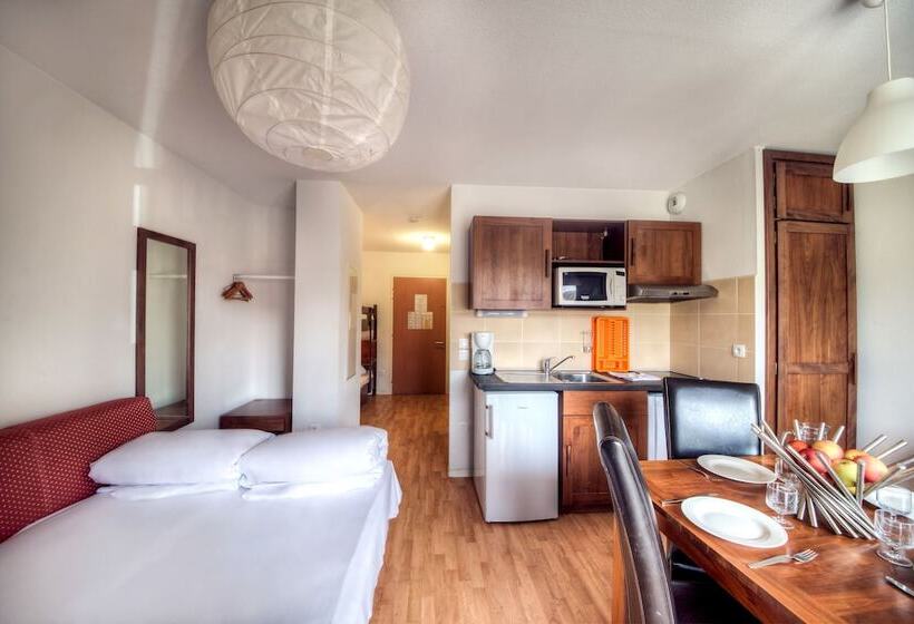 Студия Стандарт, Zenitude Hôtel Résidences L Acacia Lourdes