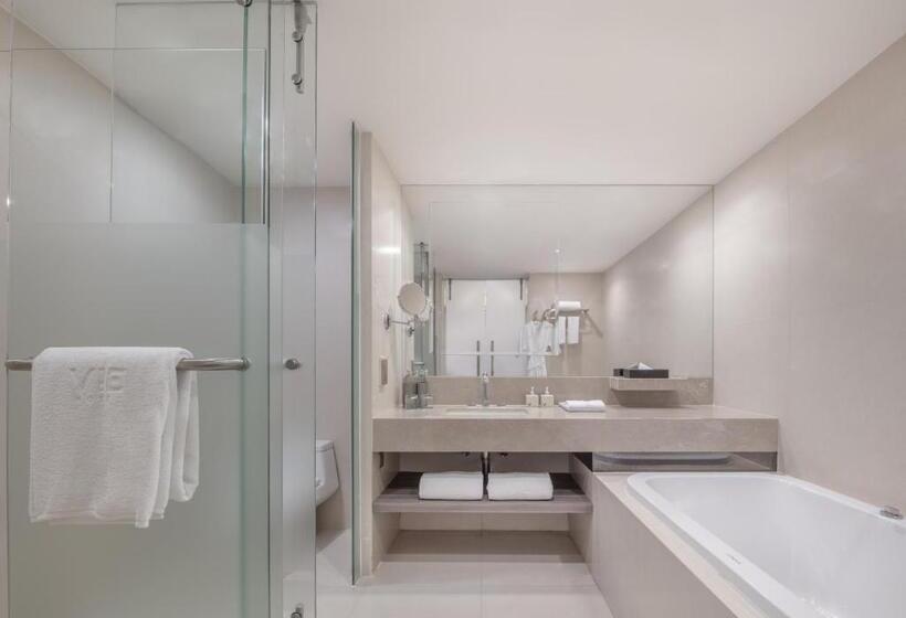 اتاق لوکس با تخت بزرگ, Vie Hotel Bangkok, Mgallery