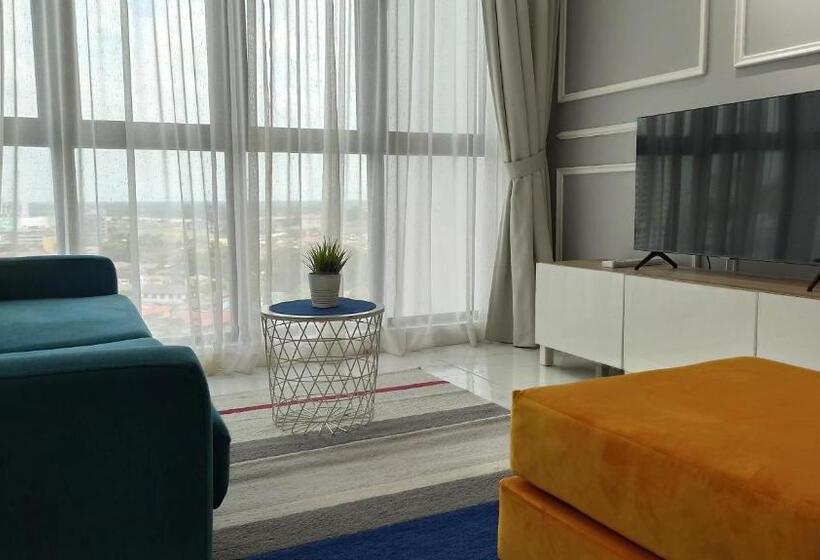 침실 2개 아파트, Zulanie Suite Troika Residence, Spacious And Cozy With Pool, Free Wifi & Netflix In Golden Triangle