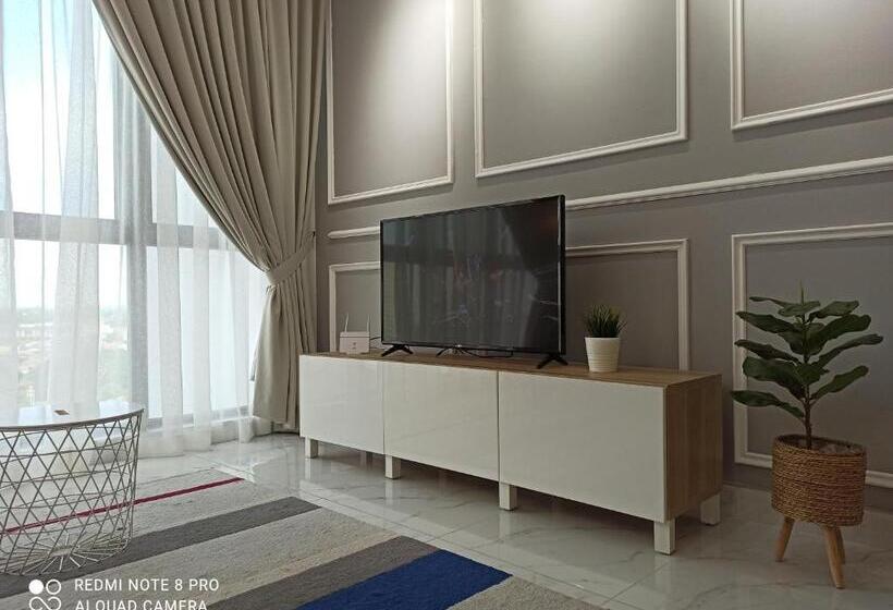 침실 2개 아파트, Zulanie Suite Troika Residence, Spacious And Cozy With Pool, Free Wifi & Netflix In Golden Triangle