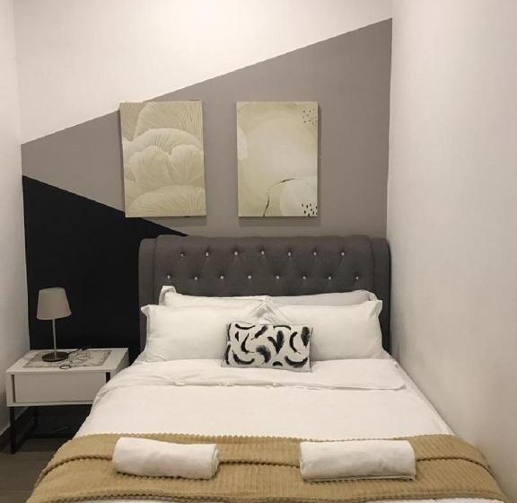 침실 2개 스위트, Zulanie Suite Troika Residence, Spacious And Cozy With Pool, Free Wifi & Netflix In Golden Triangle