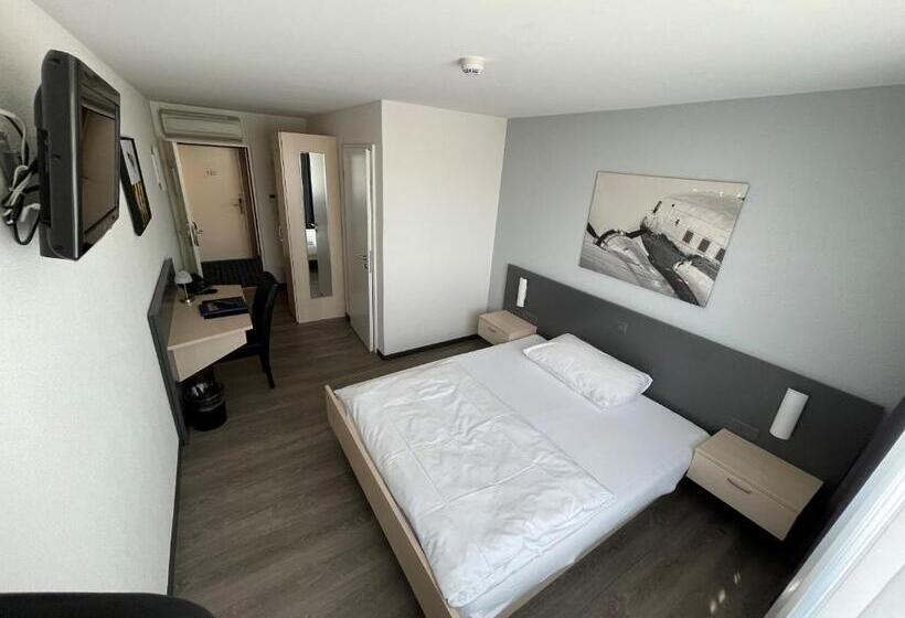 Номер Стандарт Индивидуальный, Airporthotel Grenchen