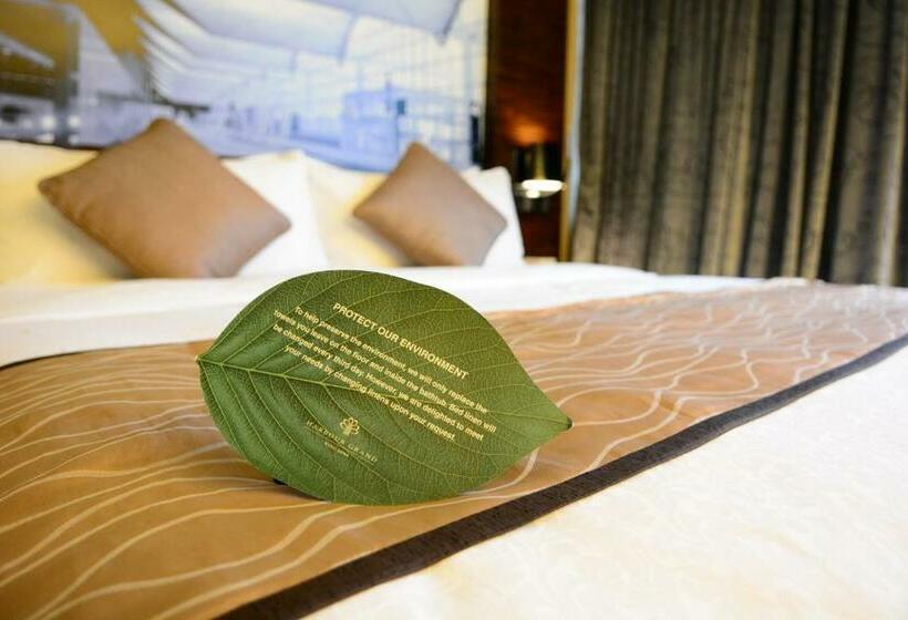 اتاق دلوکس با تخت کینگ و چشم‌انداز, Harbour Grand Hong Kong