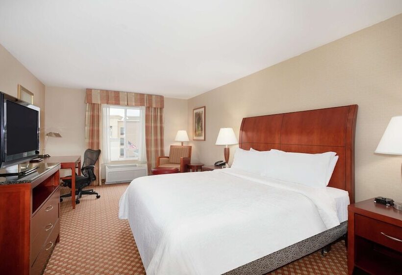 Номер Стандарт Адаптированный для Инвалидов, Hilton Garden Inn Casper