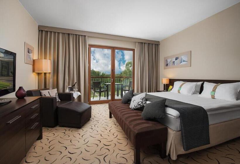 Номер Executive Кровать Кинг, Holiday Inn Resort Warsaw Józefów, An Ihg