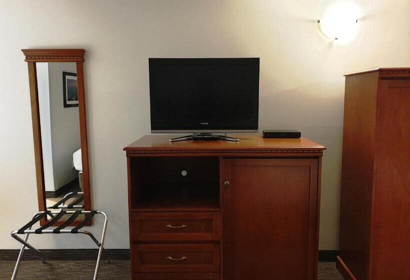 バルコニー付きスタンダードルーム, Riverland Inn & Suites