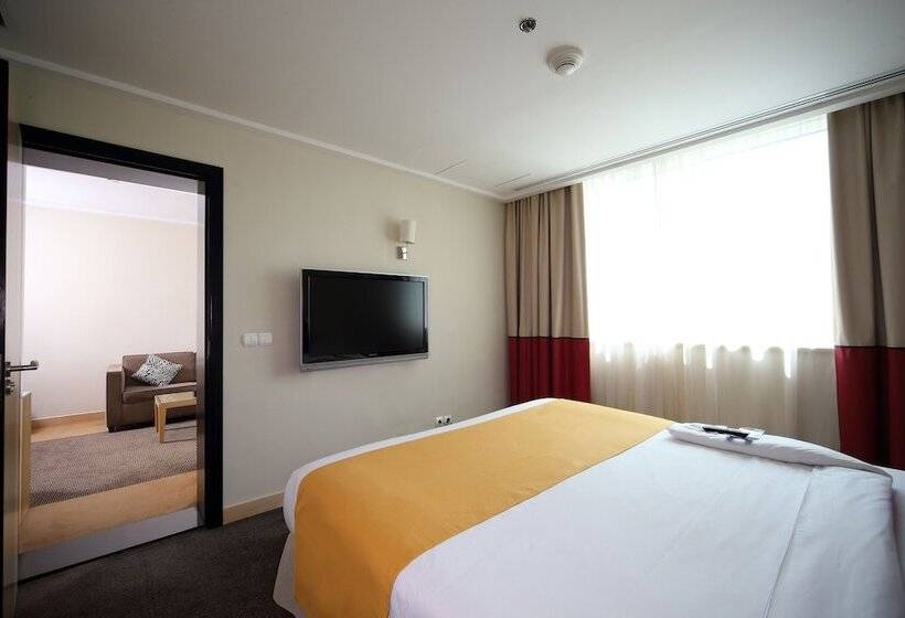 Люкс Superior, Novotel Riyadh Al Anoud