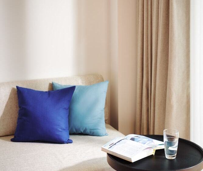 اتاق سوپریور, Relo  The Urban Escape   Huahin