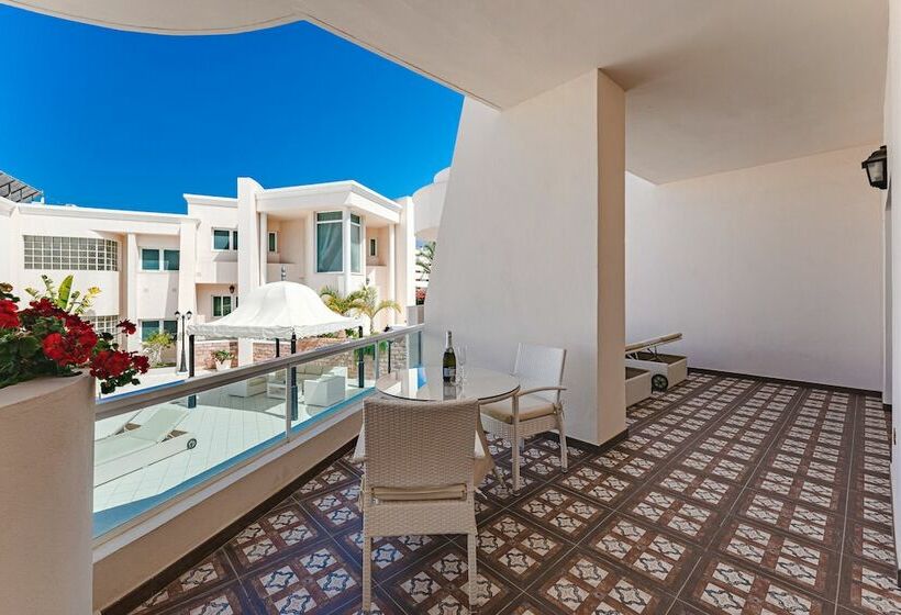 Люкс, Flamingo Suites Boutique