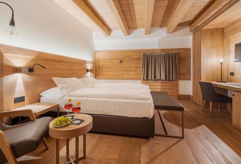Трехместный Номер Deluxe, Royal Hotel Cortina