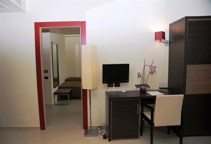 اتاق استاندارد چهار تخته, Viola Palace