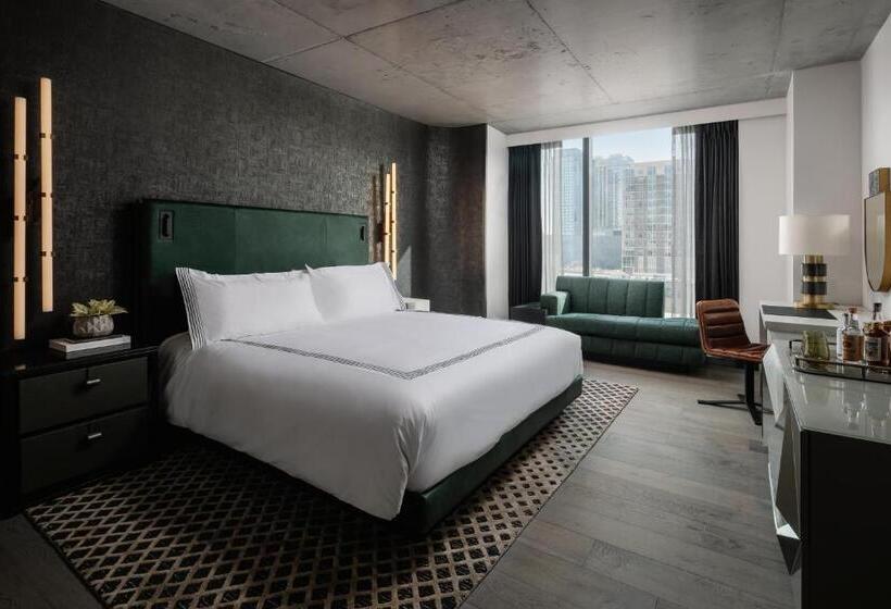 اتاق استاندارد با تخت بزرگ برای معلولان, Thompson Austin, By Hyatt