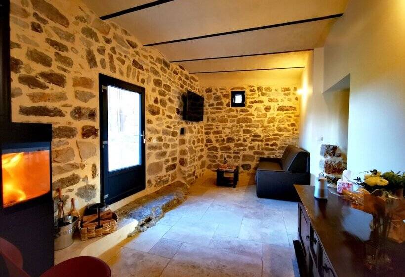 Дом 1 Спальня, Magnifique Gîte En Pierres 6 Personnes Avec Piscine Privée Ardèche Plein Sud