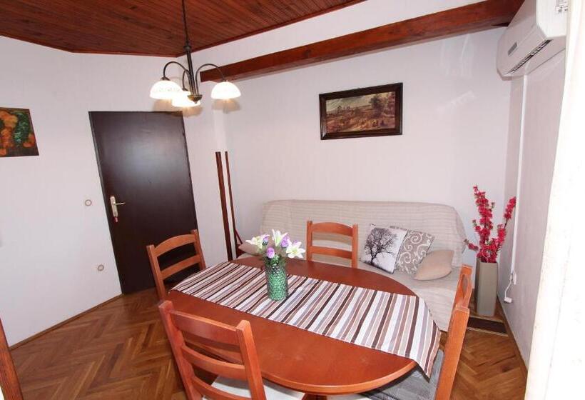 침실 2개 아파트, Guest House Milotic