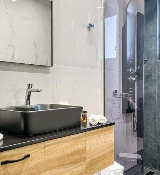 Полулюкс, Sapphire Horizon Suites