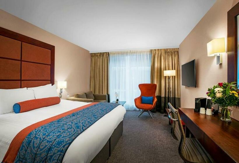 Номер Superior, Leonardo Royal London St Paul’s