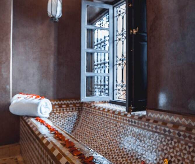 سوییت, Ambre Epices Medina Riad
