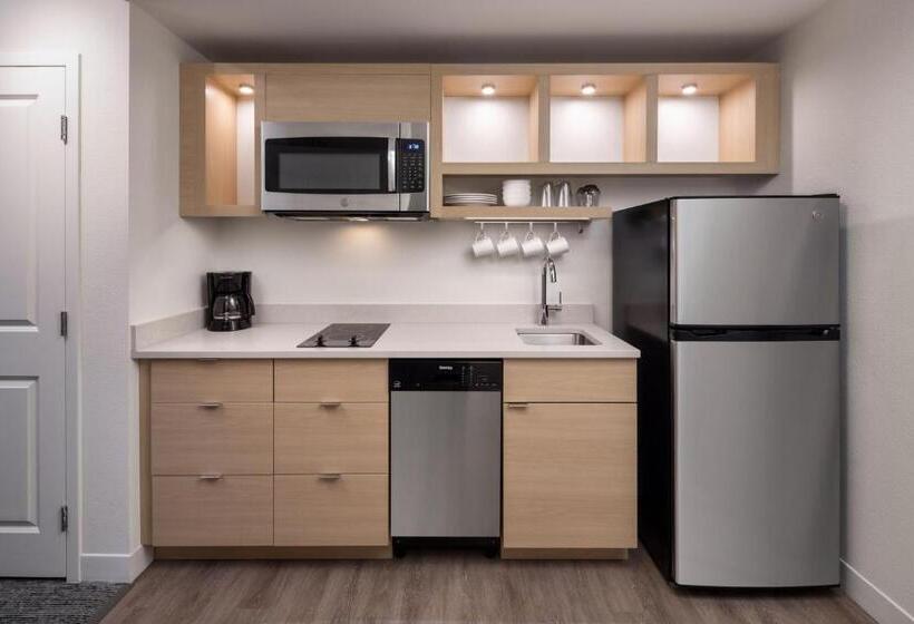 Люкс Кровать Квин, Towneplace Suites By Marriott West Kelowna