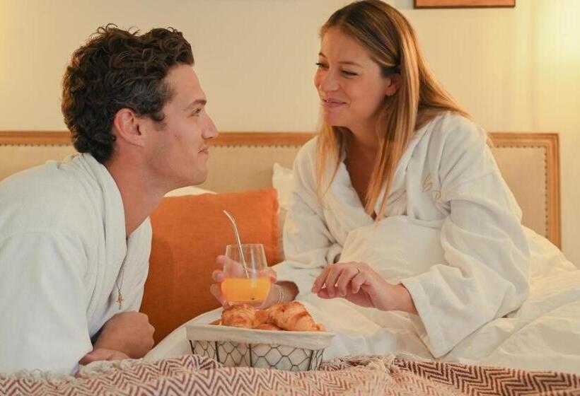 Номер Стандарт с Гидромассажем, La Bastide Du Rocher Boutique Hôtel & Spa