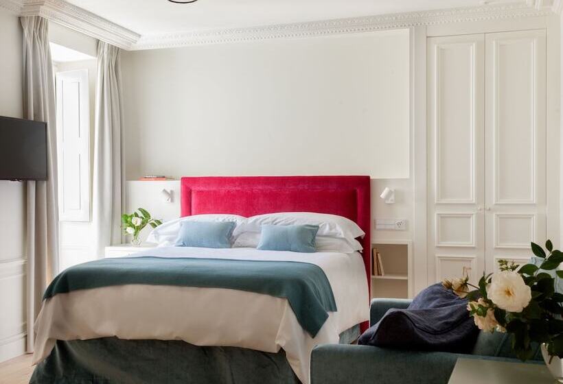 Студия Стандарт, Gran Hotel Brillante