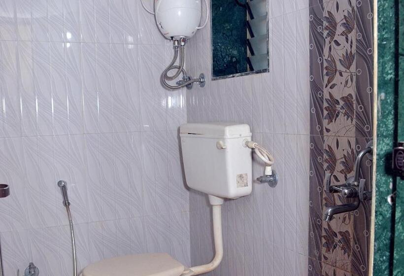 Номер Deluxe, Patel Cottage Beach Road Alibag