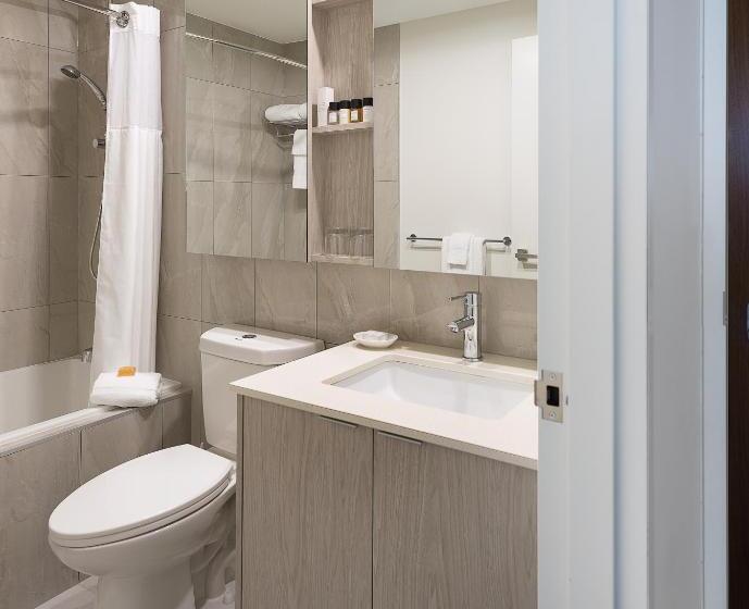 סוויטה עם טרסה, Restays Ottawa