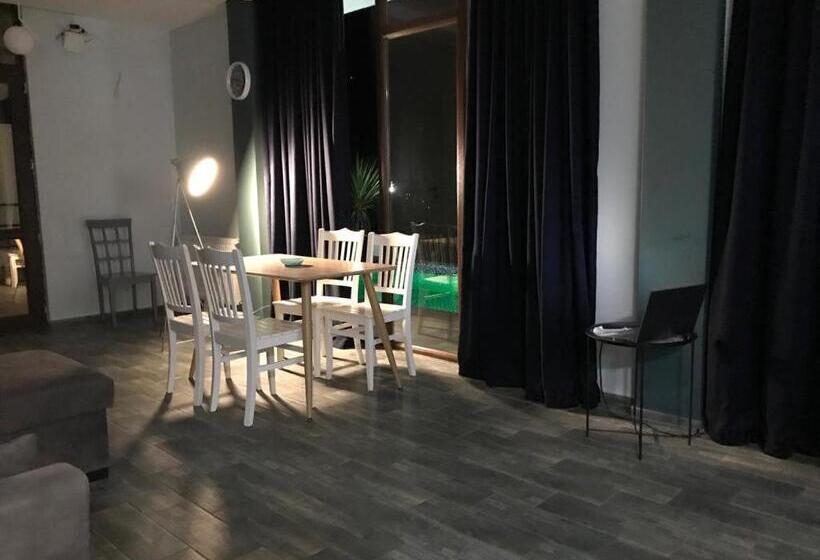 ویلای 1 خوابه با چشم‌انداز دریا, Villa Evkalipt Kvariati