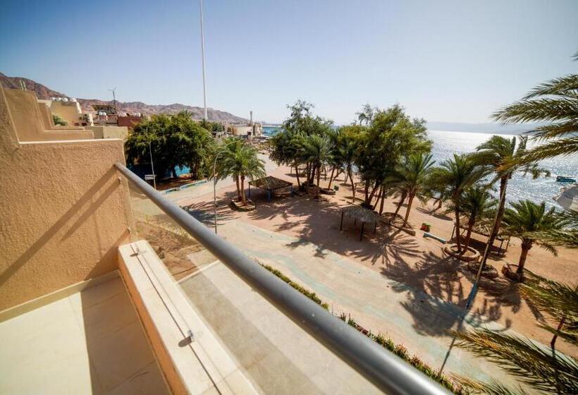 غرفة ديلوكس مطلّة علي البحر مزوَّدة بشُرفة, Sea View