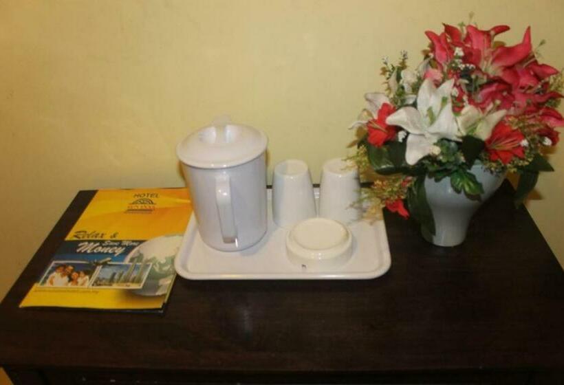 Cameră Standard, Sun Inns Meru Raya
