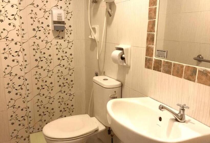 Семейный Номер, Sun Inns Meru Raya