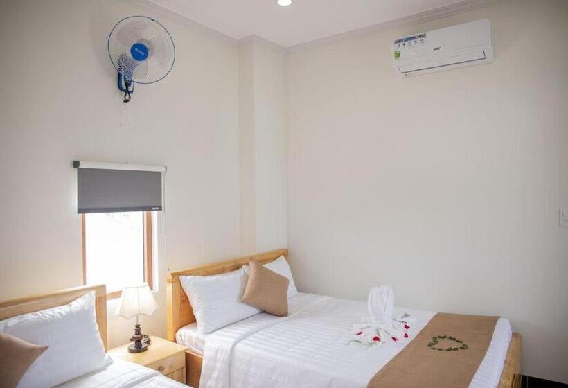 اتاق استاندارد چهار تخته, Biển Nhớ Hotel & Coffee